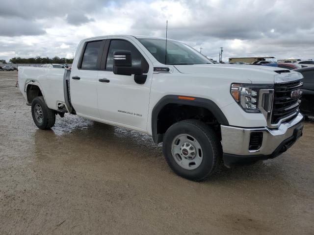 1GT59LE74MF273903 - 2021 GMC SIERRA K2500 HEAVY DUTY WHITE photo 4