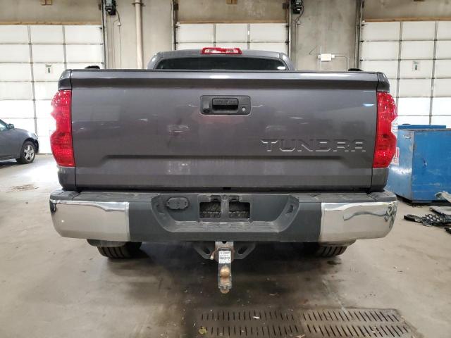 5TFDW5F17KX783759 - 2019 TOYOTA TUNDRA CREWMAX SR5 GRAY photo 6