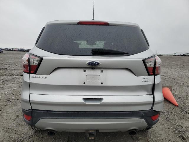 1FMCU0GD9JUC64785 - 2018 FORD ESCAPE SE SILVER photo 6