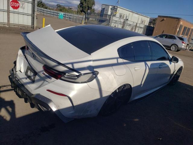 WBAGV8C0XNCH72764 - 2022 BMW M850XI WHITE photo 3