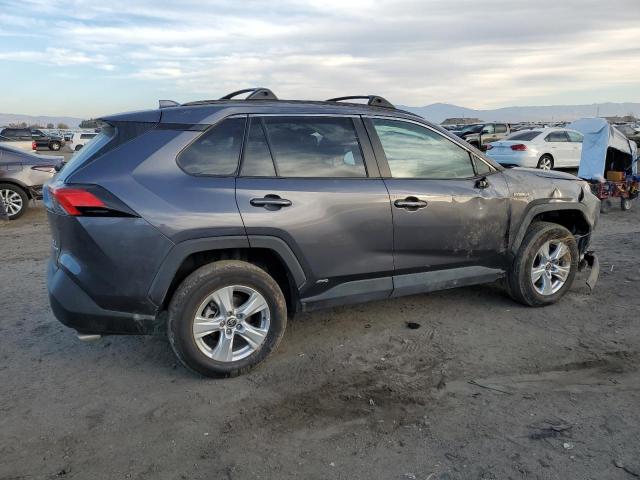 4T3RWRFV4MU045974 - 2021 TOYOTA RAV4 XLE GRAY photo 3