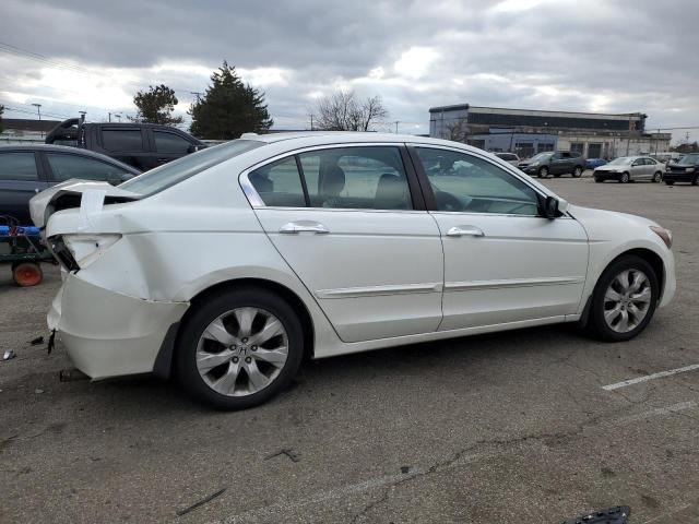 1HGCP36848A025739 - 2008 HONDA ACCORD EXL WHITE photo 3