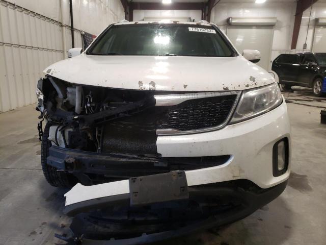 5XYKTCA68EG483534 - 2014 KIA SORENTO LX WHITE photo 5