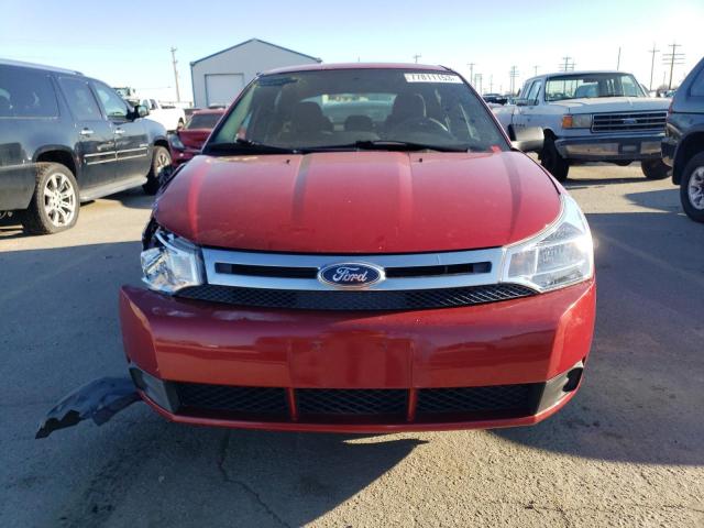 1FAHP3FNXAW269842 - 2010 FORD FOCUS SE RED photo 5