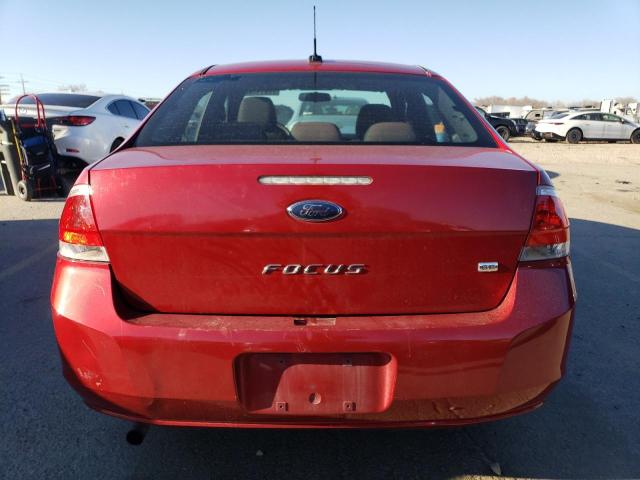 1FAHP3FNXAW269842 - 2010 FORD FOCUS SE RED photo 6