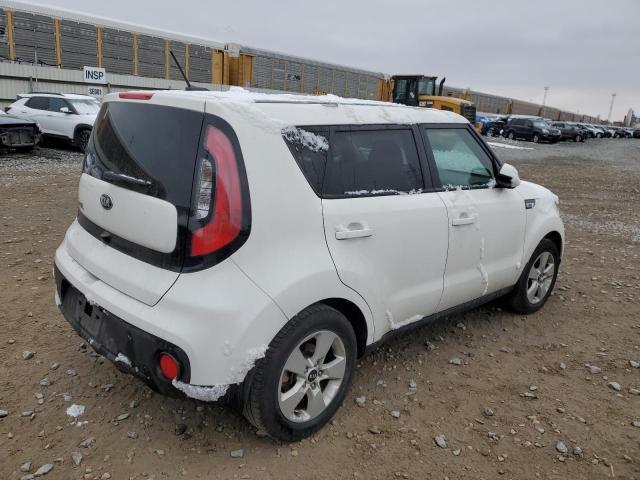 KNDJN2A26J7599772 - 2018 KIA SOUL WHITE photo 3