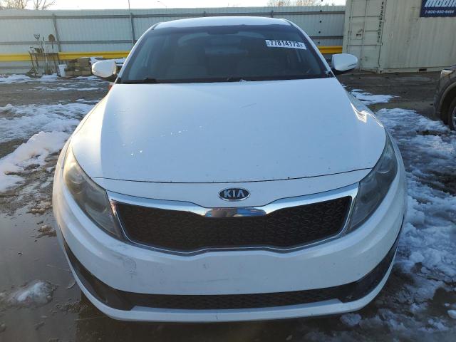 KNAGM4A74B5063711 - 2011 KIA OPTIMA LX WHITE photo 5