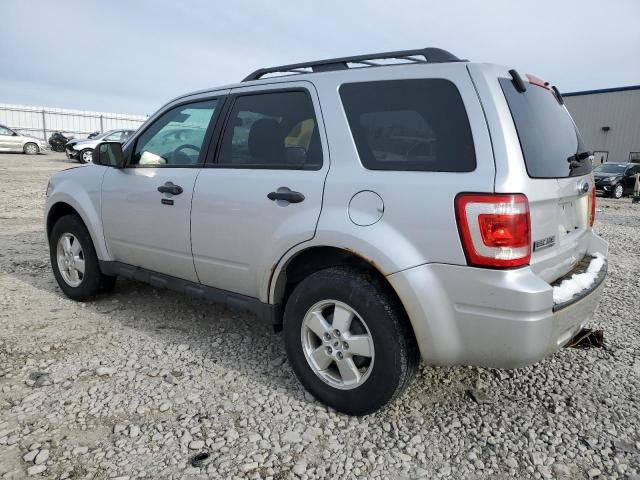 1FMCU9DG2BKC68449 - 2011 FORD ESCAPE XLT SILVER photo 2