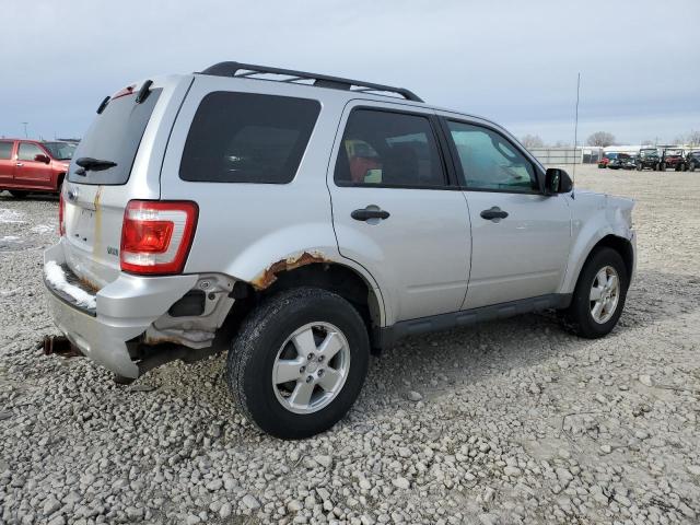 1FMCU9DG2BKC68449 - 2011 FORD ESCAPE XLT SILVER photo 3