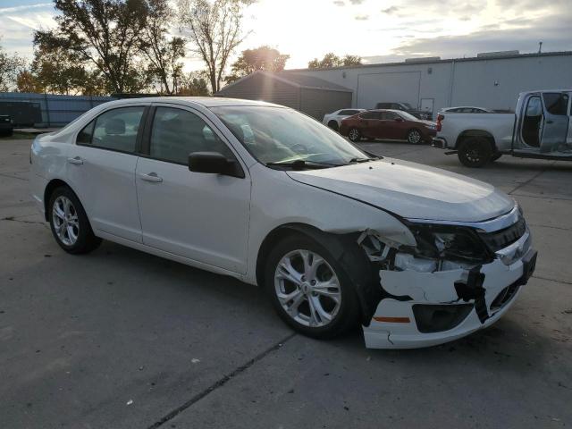 3FAHP0GA9CR416796 - 2012 FORD FUSION S WHITE photo 4