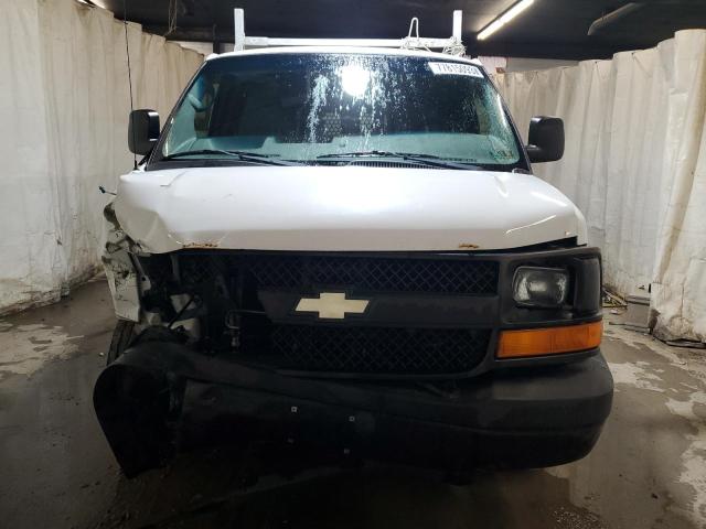 1GCWGFCA5B1186726 - 2011 CHEVROLET EXPRESS G2 WHITE photo 5