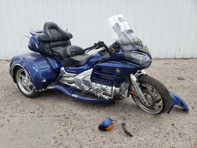 JH2SC68G5EK200587 - 2014 HONDA GL1800 G BLUE photo 1