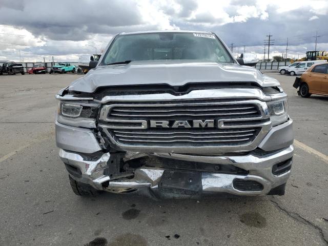 1C6SRFDT3KN822620 - 2019 RAM 1500 LARAMIE SILVER photo 5