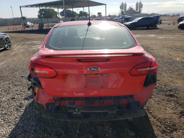 1FADP3F2XGL395696 - 2016 FORD FOCUS SE RED photo 6