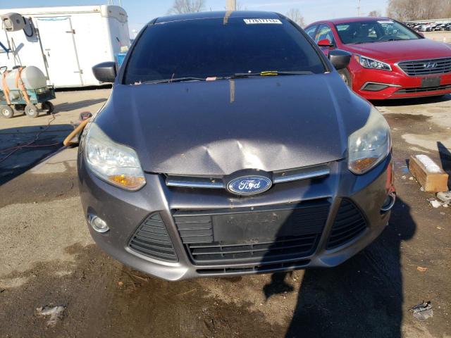 1FAHP3F25CL207999 - 2012 FORD FOCUS SE GRAY photo 5