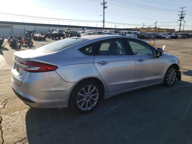 3FA6P0LU7HR381335 - 2017 FORD FUSION SE HYBRID SILVER photo 3