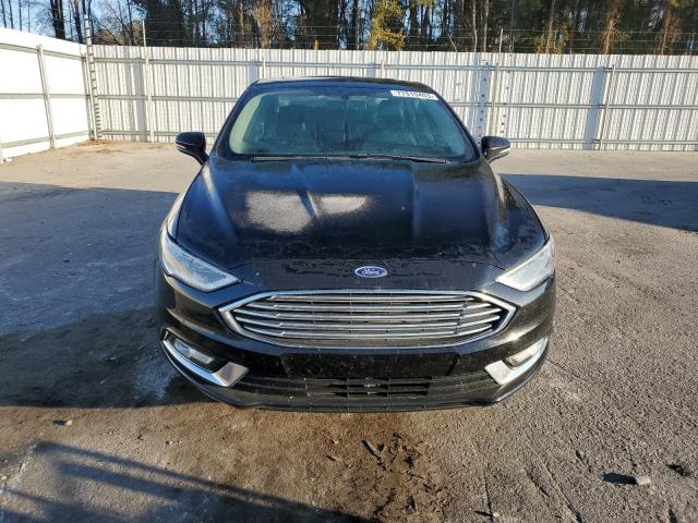 3FA6P0H9XHR212527 - 2017 FORD FUSION SE BLACK photo 5