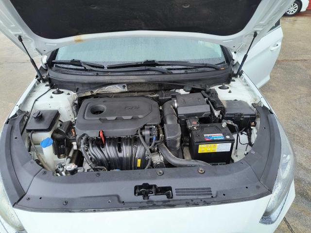 5NPE24AF0JH722521 - 2018 HYUNDAI SONATA SE WHITE photo 7