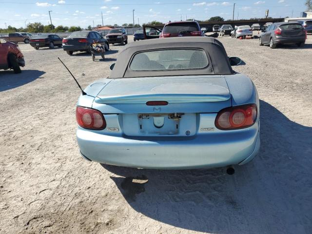 JM1NB353620224591 - 2002 MAZDA MX-5 MIATA BASE BLUE photo 6
