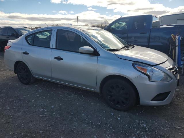 3N1CN7AP9GL884040 - 2016 NISSAN VERSA S SILVER photo 4