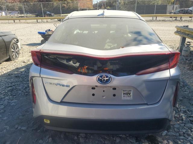 JTDKARFP2H3038712 - 2017 TOYOTA PRIUS PRIM ვერცხლისფერი ფოტო 6