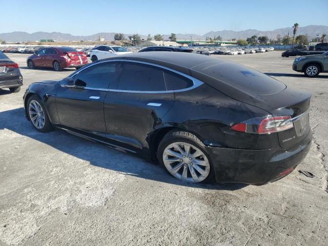 5YJSA1E22JF280836 - 2018 TESLA MODEL S 黑色 照片 2