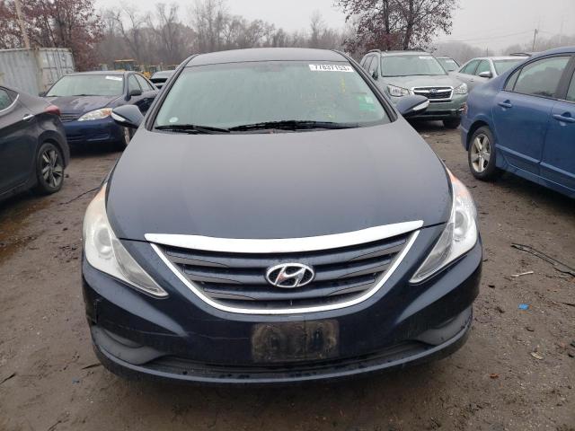 5NPEB4ACXEH840975 - 2014 HYUNDAI SONATA GLS BLUE photo 5