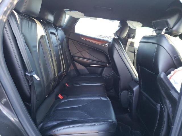 5LMCJ2D93JUL04117 - 2018 LINCOLN MKC SELECT ნაცრისფერი ფოტო 10