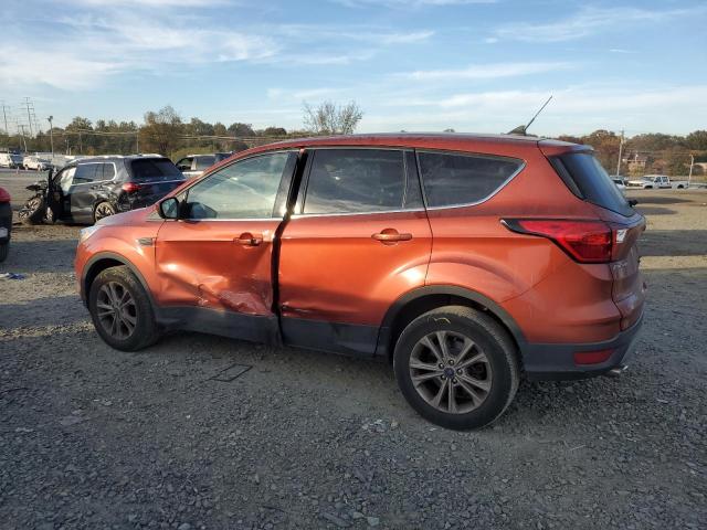 1FMCU9GD8KUA72778 - 2019 FORD ESCAPE SE ORANGE photo 2