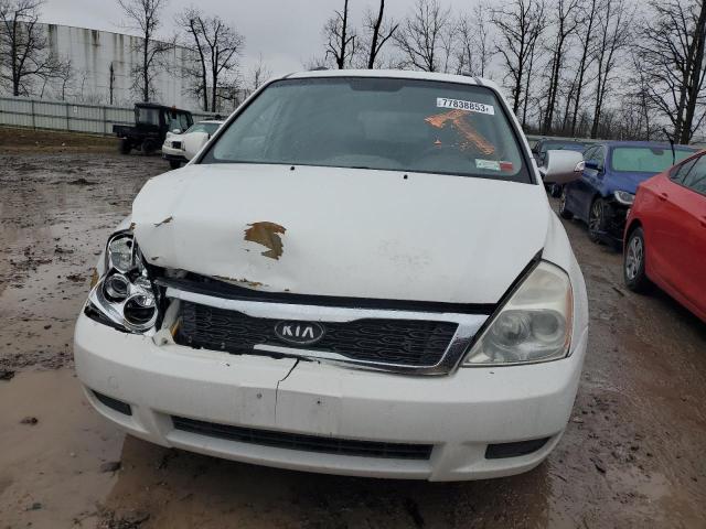 KNDMG4C79B6376029 - 2011 KIA SEDONA LX WHITE photo 5