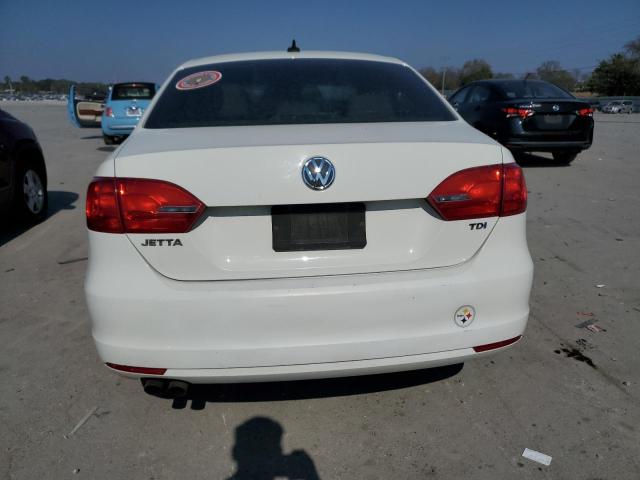 3VWLL7AJ8DM274048 - 2013 VOLKSWAGEN JETTA TDI WHITE photo 6