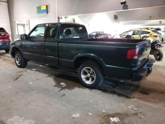 1GCCS19W628221272 - 2002 CHEVROLET S TRUCK S10 GREEN photo 2