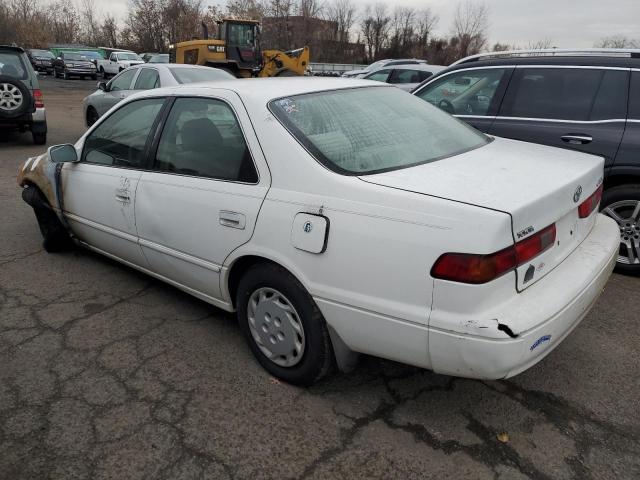 4T1BG22K4WU199422 - 1998 TOYOTA CAMRY CE WHITE photo 2