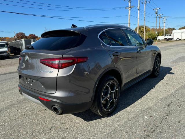 ZASFAKBN5J7B81527 - 2018 ALFA ROMEO STELVIO TI CHARCOAL photo 4