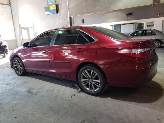 4T1BF1FK6HU776994 - 2017 TOYOTA CAMRY LE RED photo 2