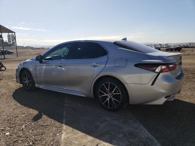 4T1G11AK3PU098649 - 2023 TOYOTA CAMRY SE NIGHT SHADE SILVER photo 2