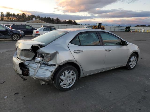 5YFBURHE9HP570467 - 2017 TOYOTA COROLLA L SILVER photo 3