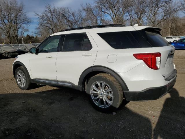 1FMSK8DH6MGA30601 - 2021 FORD EXPLORER XLT WHITE photo 2