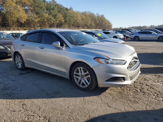 3FA6P0H77GR160688 - 2016 FORD FUSION SE SILVER photo 4