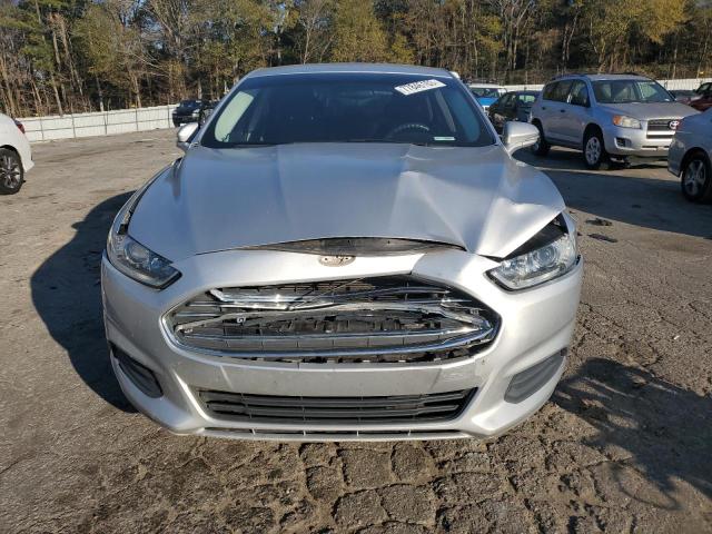 3FA6P0H77GR160688 - 2016 FORD FUSION SE SILVER photo 5