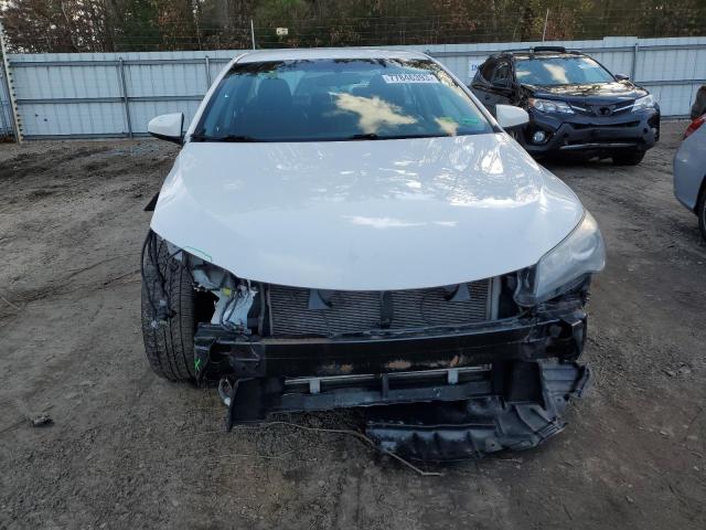 4T1BF1FK1GU579424 - 2016 TOYOTA CAMRY LE WHITE photo 5