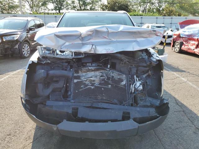 5GZCZ23D42S837823 - 2002 SATURN VUE SILVER photo 5