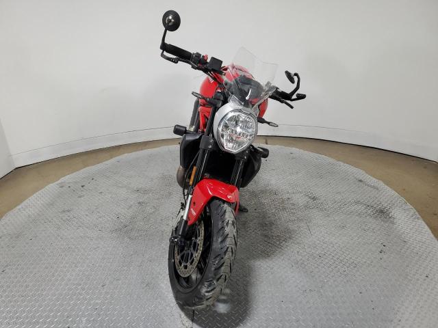 ZDMMACLS1JB001634 - 2018 DUCATI MONSTER 821 RED photo 2