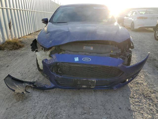 3FA6P0H78GR242042 - 2016 FORD FUSION SE BLUE photo 5