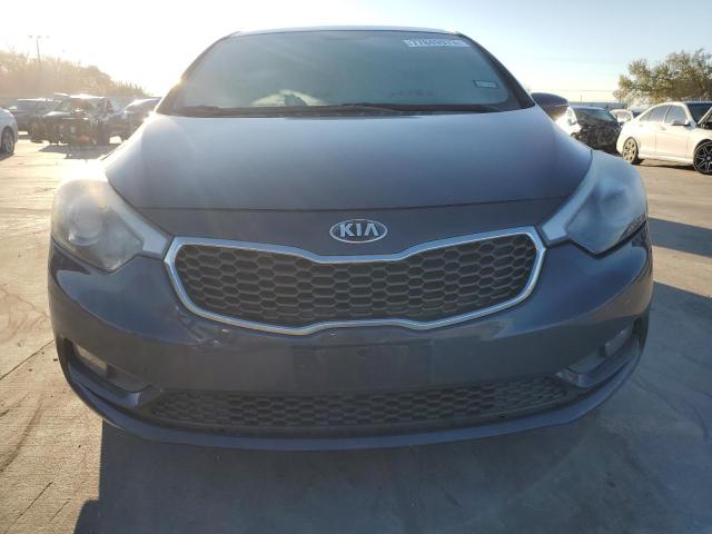 KNAFX4A67G5454000 - 2016 KIA FORTE LX GRAY photo 5