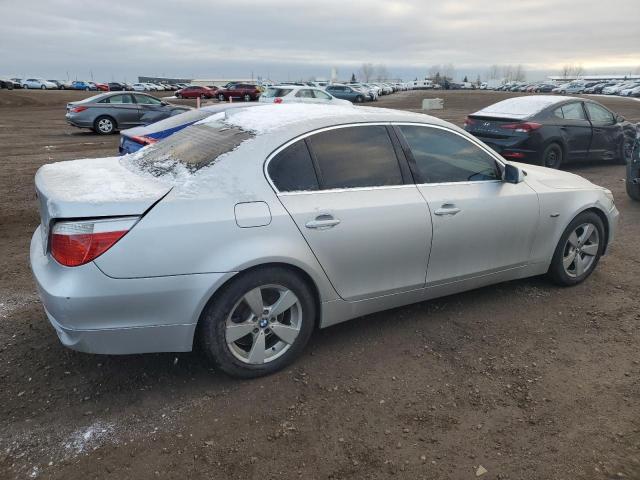 WBANF33536CS38488 - 2006 BMW 525 XI SILVER photo 3