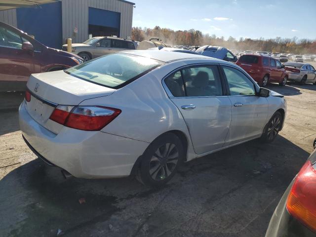 1HGCR2F33FA018724 - 2015 HONDA ACCORD LX WHITE photo 3