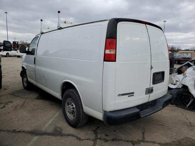 1GCWGFBA5E1166191 - 2014 CHEVROLET EXPRESS G2 WHITE photo 2