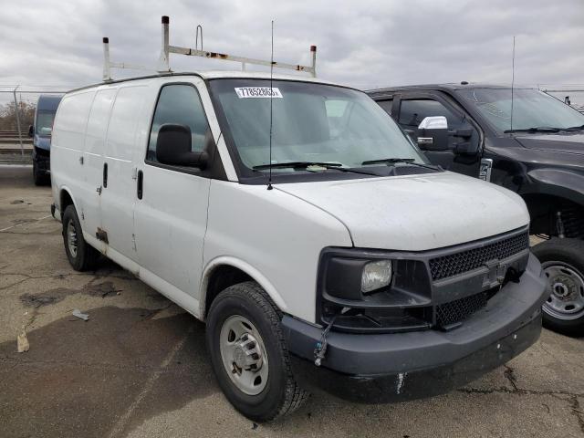 1GCWGFBA5E1166191 - 2014 CHEVROLET EXPRESS G2 WHITE photo 4