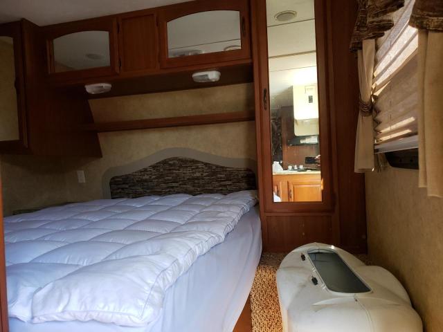 4YDT30023AB452677 - 2010 KEYSTONE OUTBACK WHITE photo 5